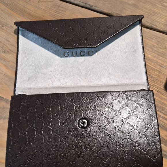 Gucci Brown Eyeglass Case - Picture 4 of 8